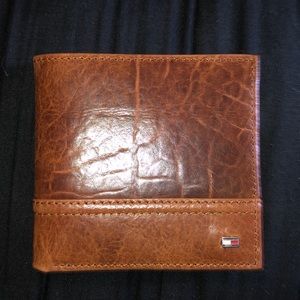 Tommy Hilfiger wallet